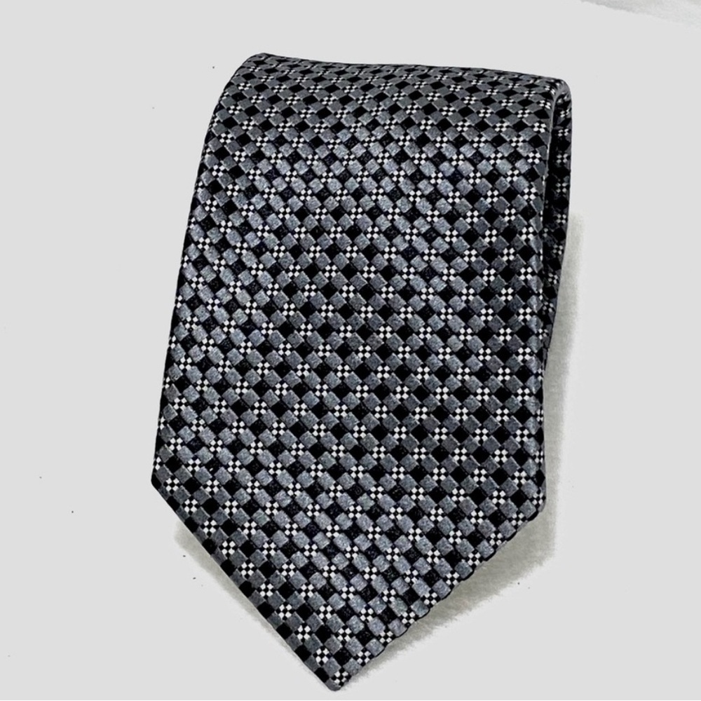 Sophisticated Black Patterned Men's Tie